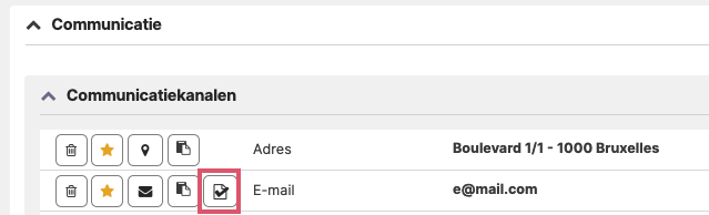 Documenticoon bij e-mailadres op een relatiefiche